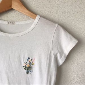 brandy melville flower t shirt